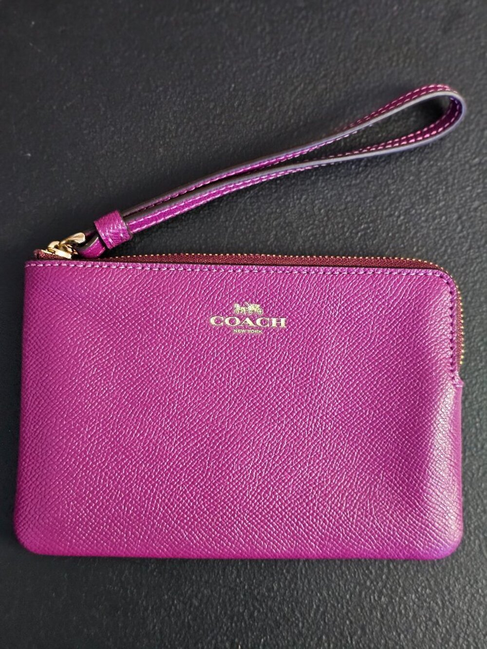 Coach 58032 Corner Zip Wristlet Dark Magenta Crossgrain Leather NEW